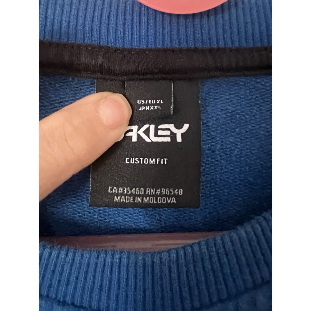 Vintage Oakley Mens Pullover Sweatshirt Yellow Logo Sweater Navy XL - Picture 2 of 5